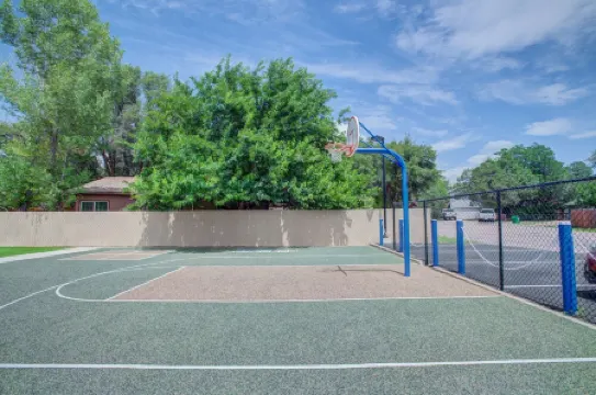 Chic & Serene Family Retreat Ideal Payson Locale