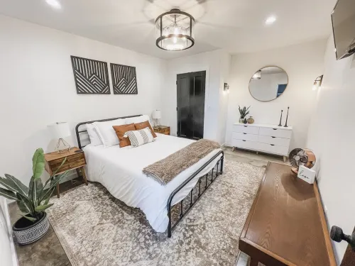 NEW! The Lofts - Industrial/modern loft within walking distance to downtown!