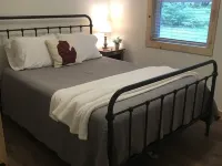 Whitetail Hollow Hotels in Missaukee County
