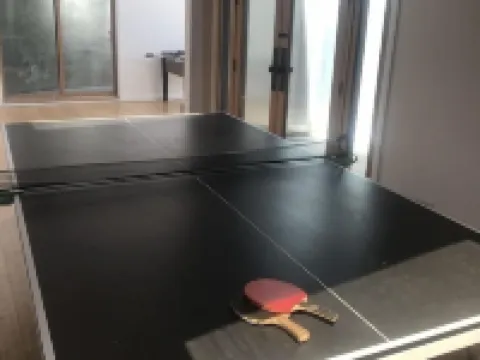 Topanga Deck House light spacious, amazing mountain views, huge deck under Oaks Hotels in Topanga