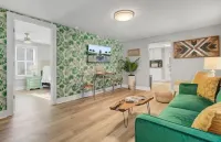 Chic Johns Island Cottage w/ King Bed+Smart TVs! Hotels in Johns Island