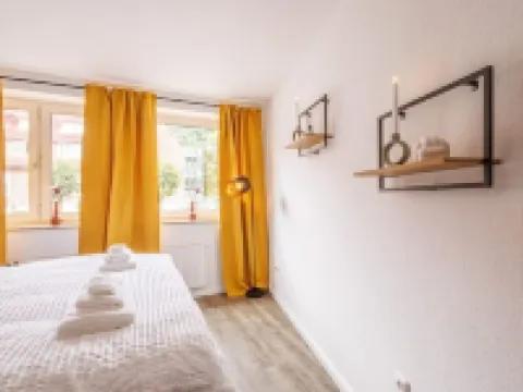 Zentrale Wohnung mit Tiefgarage Hotels in Stade