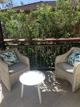 Across the road from the beach and 3 minutes walk to vibrant Peregian Village