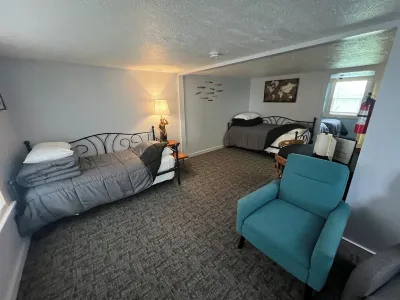 Stay in Paradise! Motel in Walleye Capital & close to Lake Erie Island ferries. Hôtels à : 