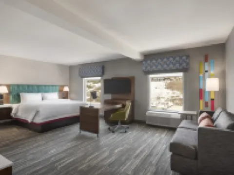 Hampton Inn & Suites by Hilton Kelowna Airport BC Hotels in Kelowna