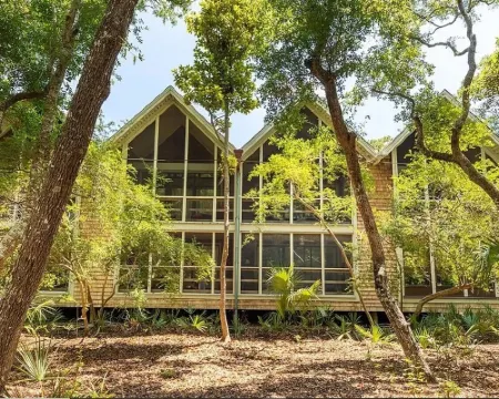 Newly Renovated Villa Steps From the Beach! Hotels in Kiawah Island