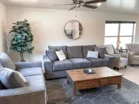 Moab Townhome - Pool - 2Br - Sleeps 8 - Arches