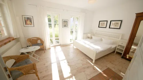 Exclusive, large apartment with 3 bedrooms, fireplace and terrace
