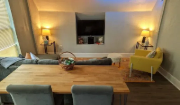Cozy upstairs two-bedroom apartment!
