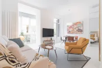 CONCHA CITY CENTER, FREE PARKING! Top location. Air Conditioning !