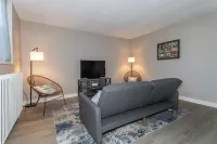 Welcome to the Lakeside Suite! Enjoy!