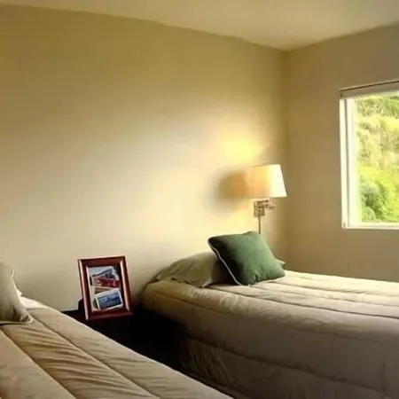 Ocean Front ON the Beach - 14 Minutes to Bandon Dunes Golf! Spectacular Views!