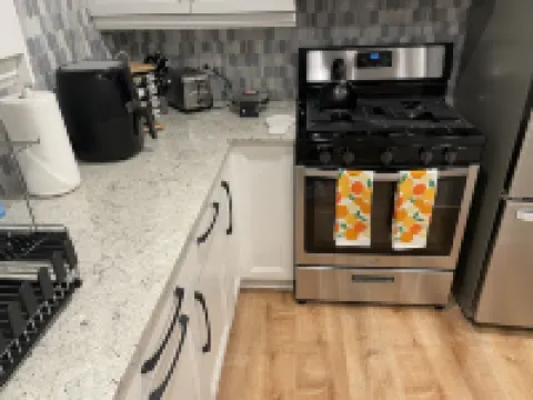 Oasis Luxe Suite—Steps from Mayo Clinic Hospital