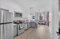 Pink Heaven Cozy Studio Apt. Near NYC/EWR with an Indoor Pool & Free Parking