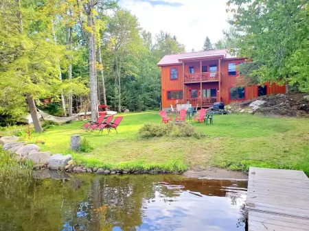 Balsam Point Lake House a Lakeside Getaway for Family Fun and Relaxation.