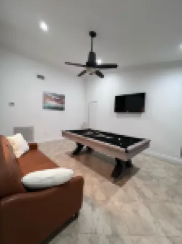 🏖Spacious Villa 🌴 4-Bedroom with Heated Pool 🤩🔥