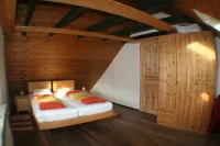 Feel-good nest with children's bunk
