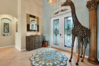 5 Star Upscale Entire Florida Home with a pool