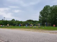 Spacious Family Friendly House, Close To Trails and Mackinac Island Ferries!