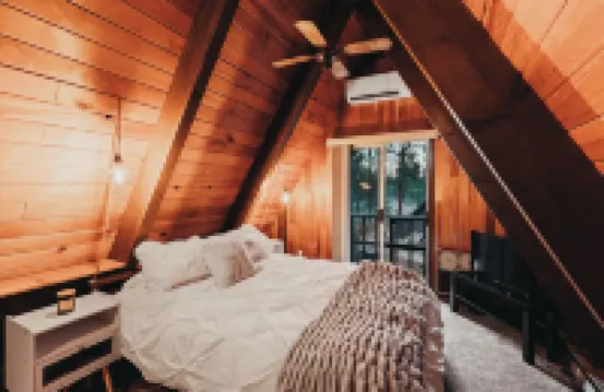 NEW ! Majestic A-Frame on 5 acres!