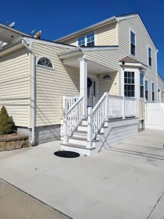 Large Private Family Beach House 3 Blocks from Beach! Отели рядом с достопримечательностью «Wildwoods Convention Center»