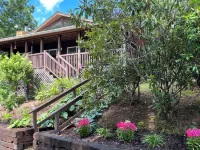 2 Views!  Front view of Lake Glenville & back view of Christmas Tree farm! Hotels in Hamburg