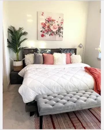 City Centre 2 bed, 2bath, gym, free parking Отели рядом с достопримечательностью «The Music Box Theater»