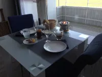 Apartment with lake views right at the Pearl Bay!