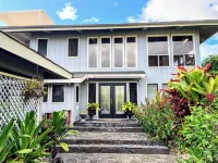 Roof deck views, hot tub, big kitchen, 3200sf, 2 BBQs