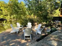 Gorgeous Lakefront Getaway - Innsbrook Chalet with Outdoor Spa!