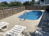 Water Music OBX:  Ocean views, easy beach access, private pool.  Pet friendly. - ビーチサイド