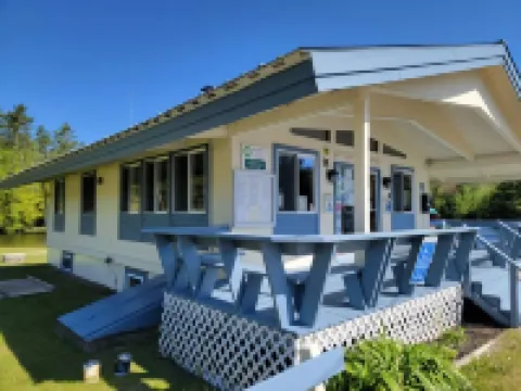 Welcome to Northaven! Family-friendly lakefront cabin in the White Mountains!