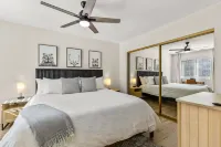Cozy Retreat in Pines Mins/Downtown!