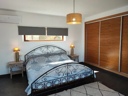 Villa Las Adelfas with beautiful view ,HEATED POOL, 6 Pers, WIFI,BBQ,terraces