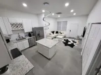 Modern Newly built 2-bedroom house minutes from downtown ParkHills