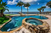 NEW Fully renovated Gulf front home w/private resort style pool, outdoor kitchen - Wifi