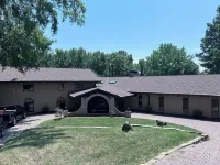 Italian Style Lodge Lake House on Lake Barkley - over 5100 sq. ft.