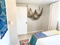 Family Retreat-Walk to Lake-Cedar Point-Deck/Grill Hotels in Brownhelm Township