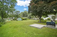 Cozy house-Near Cascades-Dog friendly-Large yard-Tranquil