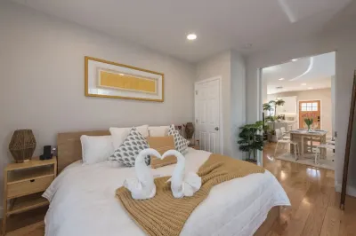 Airy Downtown 1BR w/ Parking