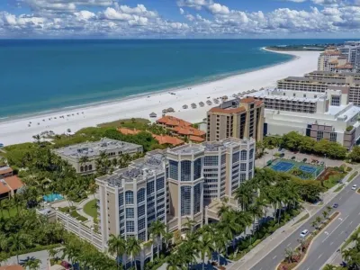 Suite on the Beach, Classy, Large Patio
