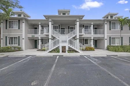 Luxurious Golf Condo W/ Resort Pool and Amenities!