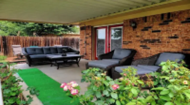 Arcade House Sleeps 16 • Mini Golf • Game Room • Pets OK • Family Fun • Amarillo