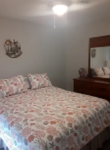 Cozy beach home within walking distance to the beach