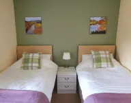 Beautiful views, walking distance to town