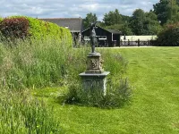DAIRY COTTAGE. Delightful luxury rustic cottage nr New Forest and South Coast. 포딩브리지 호텔