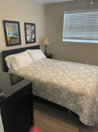 3 bed 2 bath, Heated Private POOL, Ft Myers near Cape Coral Bridge