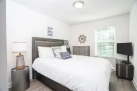 Modern Luxury 3BR Townhome Near Gulf Beaches! Hotels in Miramar Beach