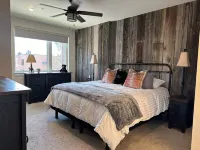 Luxury Ski Condo: Heated Garage, Mins to Ski, Walk to Dillon Amphitheater & Lake