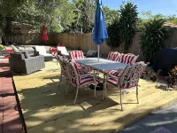 Mango Beach House - parking